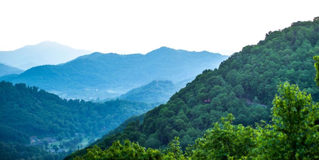 best RV camping destinations near Charlotte for Summer 2026 Maggie Velley, Cherokee, Bryson City, North Carolina
